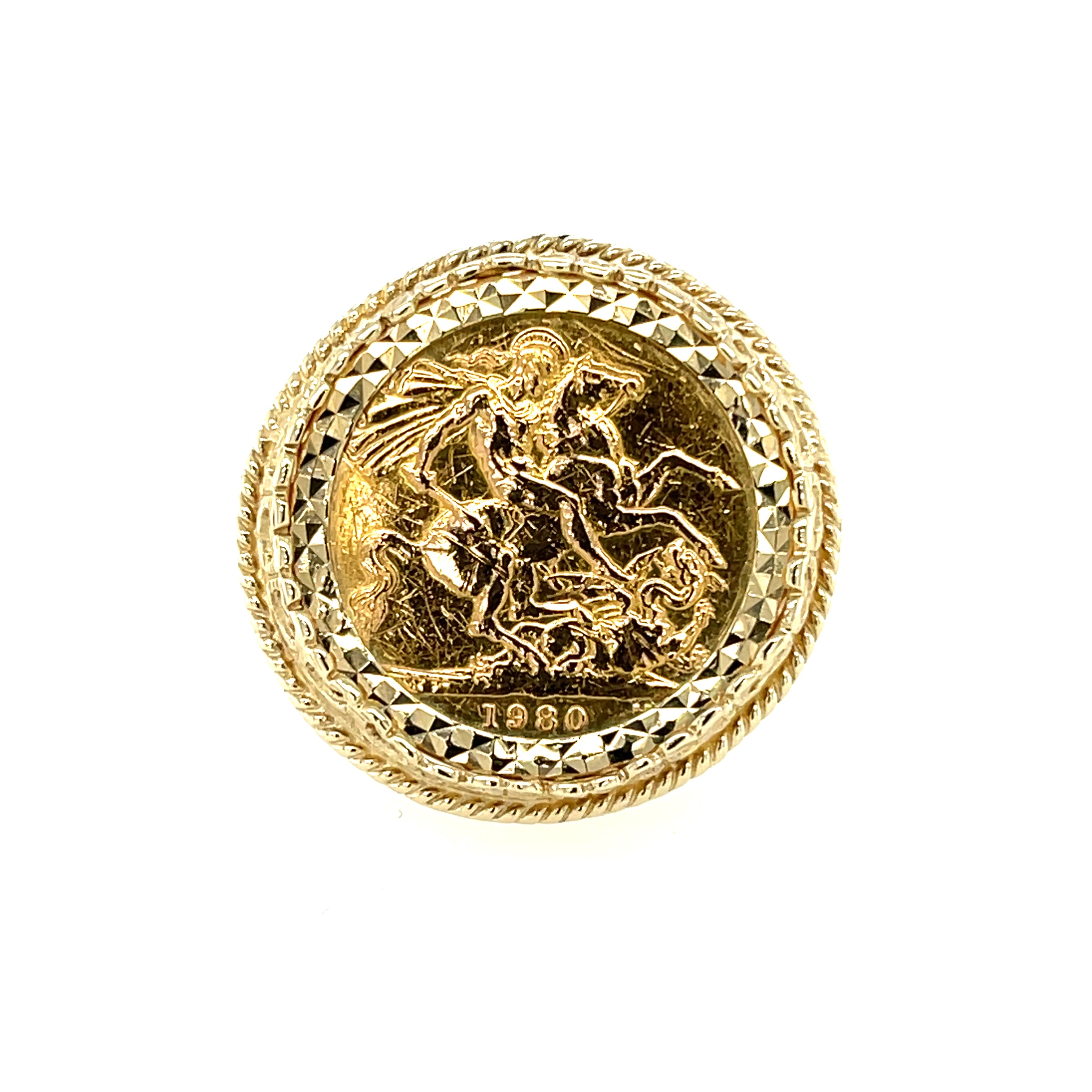 1980 Elizabeth II Full Sovereign Ring & 9ct Gold Hearts Lattice Mount