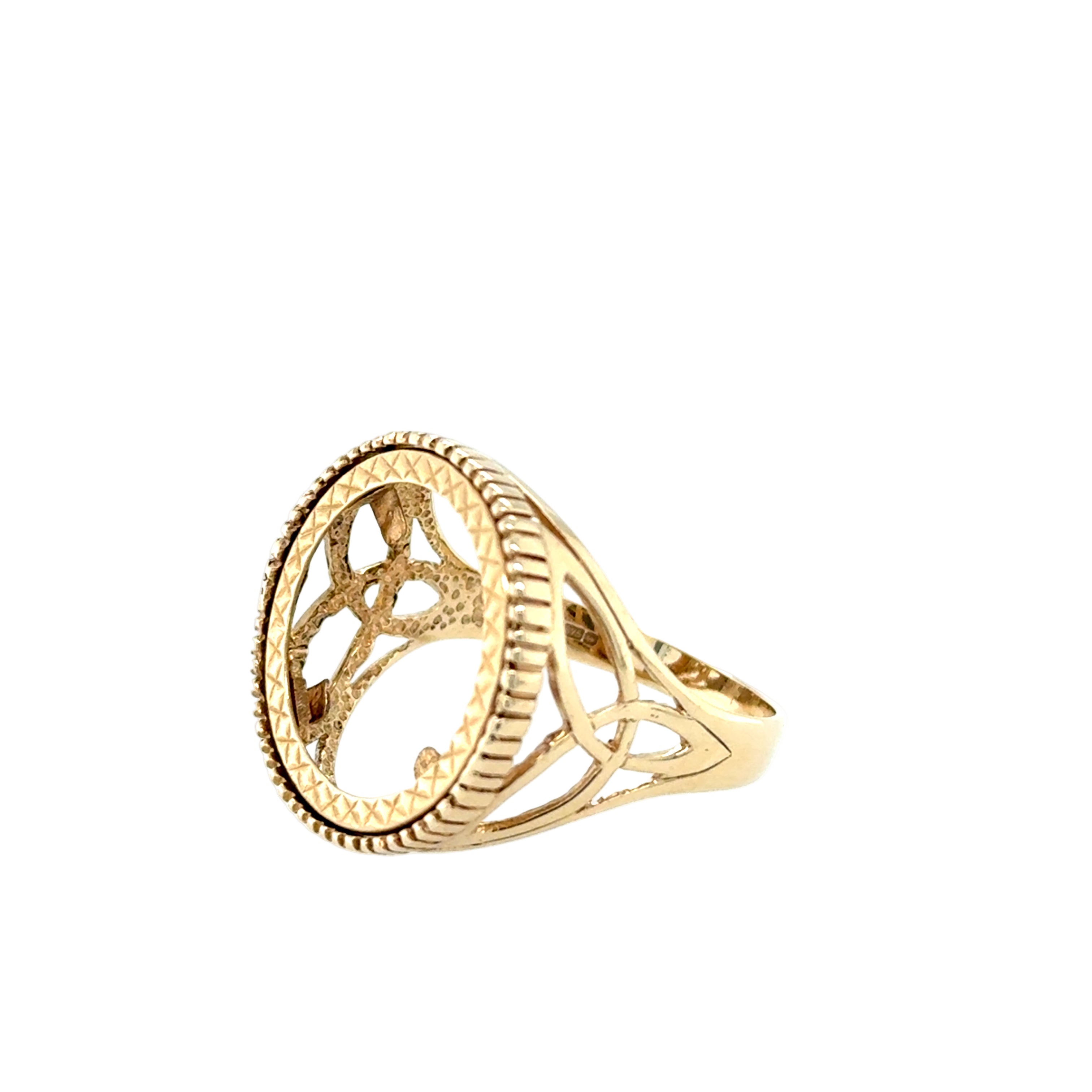 9ct Yellow Gold Celtic Half Sovereign Ring Mount Size X - 4.45g