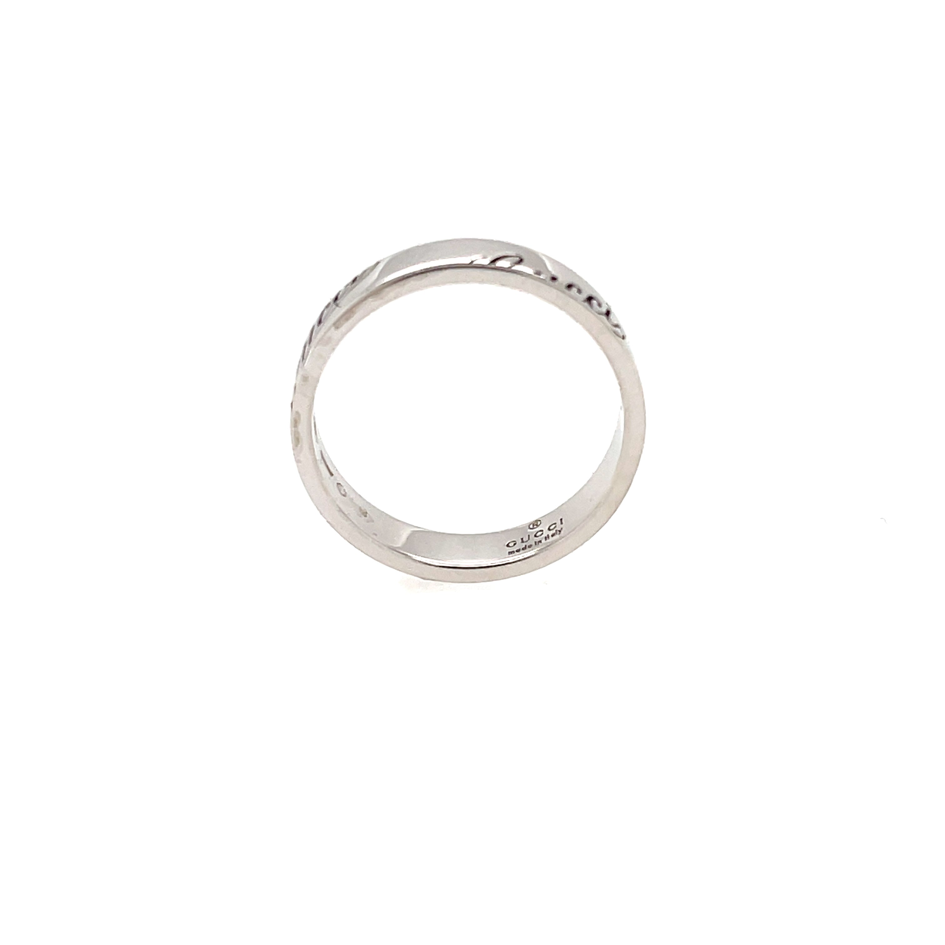 GUCCI 18ct White Gold 'Script' Band Ring Size M