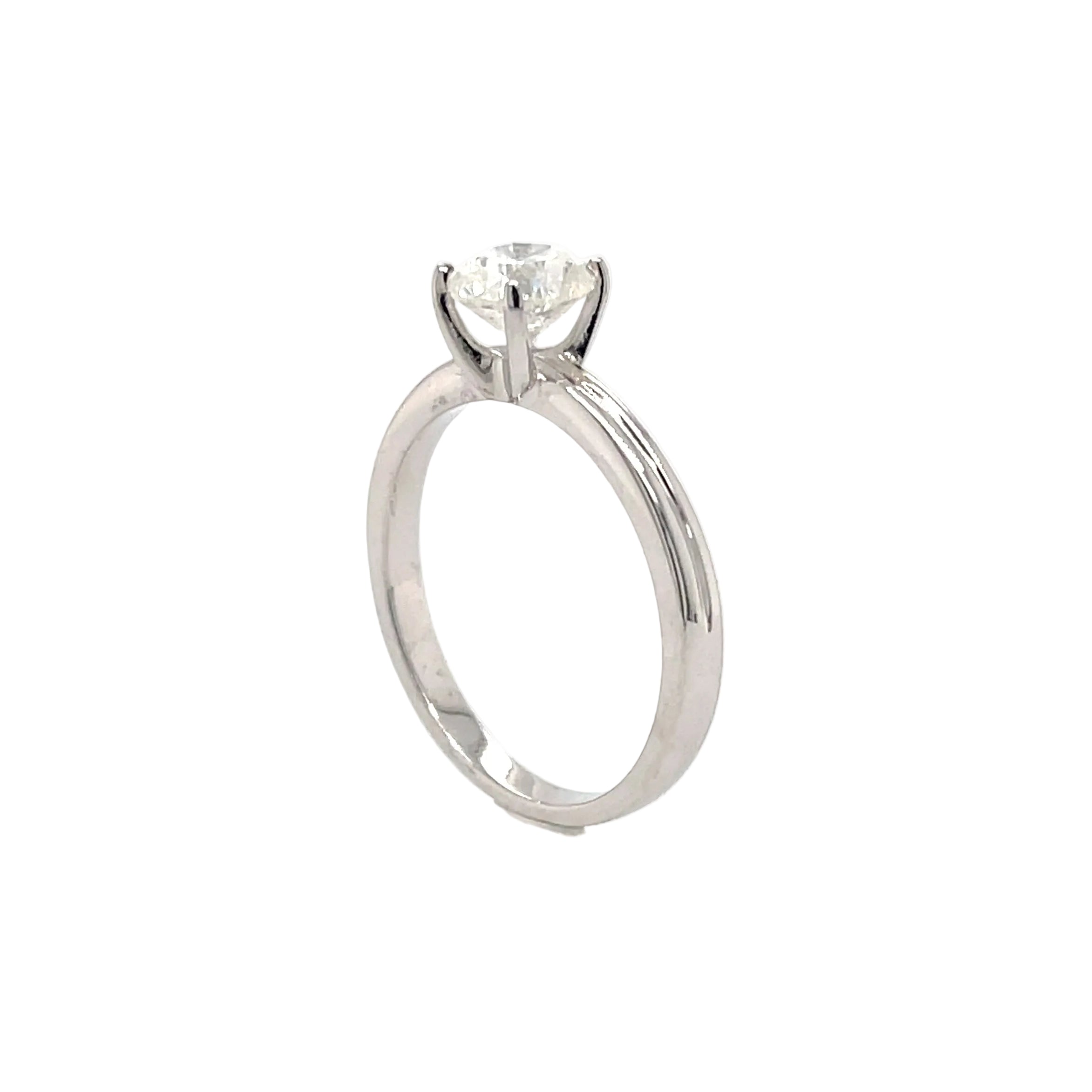 18ct White Gold 0.90ct Round Brilliant Cut Diamond Solitaire Engagement Ring